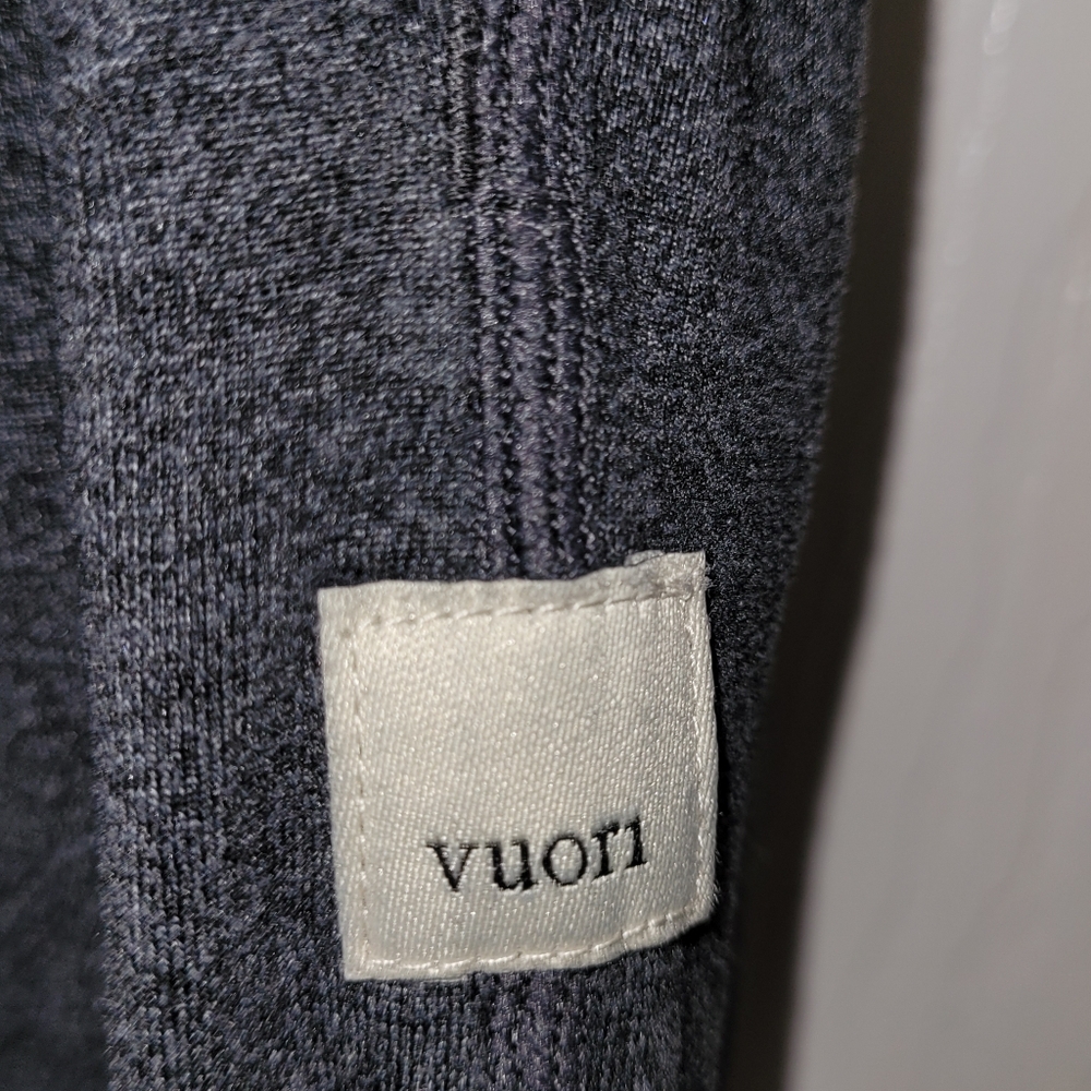 Vuori Women's Charcoal Performance Jogger Size (M) - Picture 5 of 5
